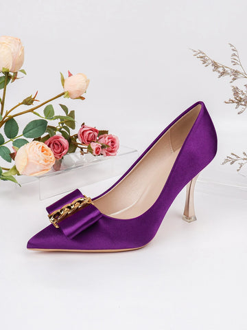 Chain & Bow Decor Point Toe Heeled Court Pumps