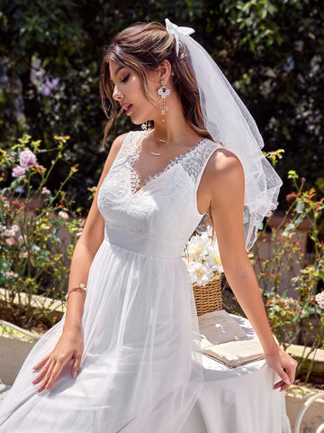 Contrast Eyelash Lace Mesh Hem Wedding Dress Without Veil
