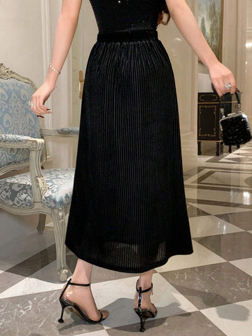 Dazy Designer Women Black Textured Elastic Waist Skirt
