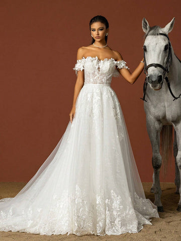 Off-The-Shoulder Lace And Tulle Wedding Dress With Train And Patchwork
