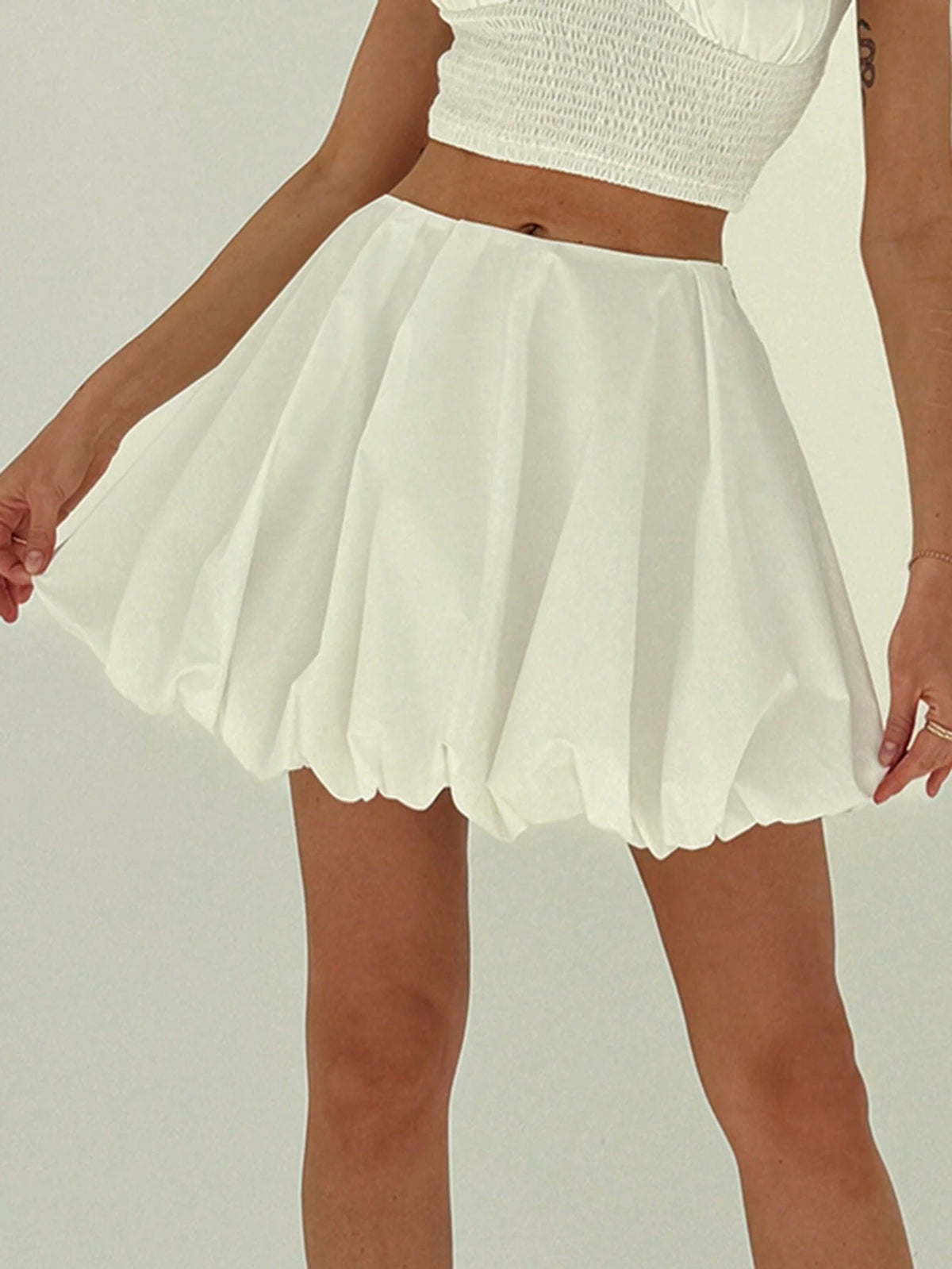 Aloruh Elegant Slim Fit Tulip Shape Skirt