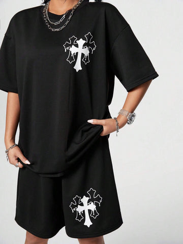 Women's Cross Printed Round Neck T-Shirt And Shorts Set