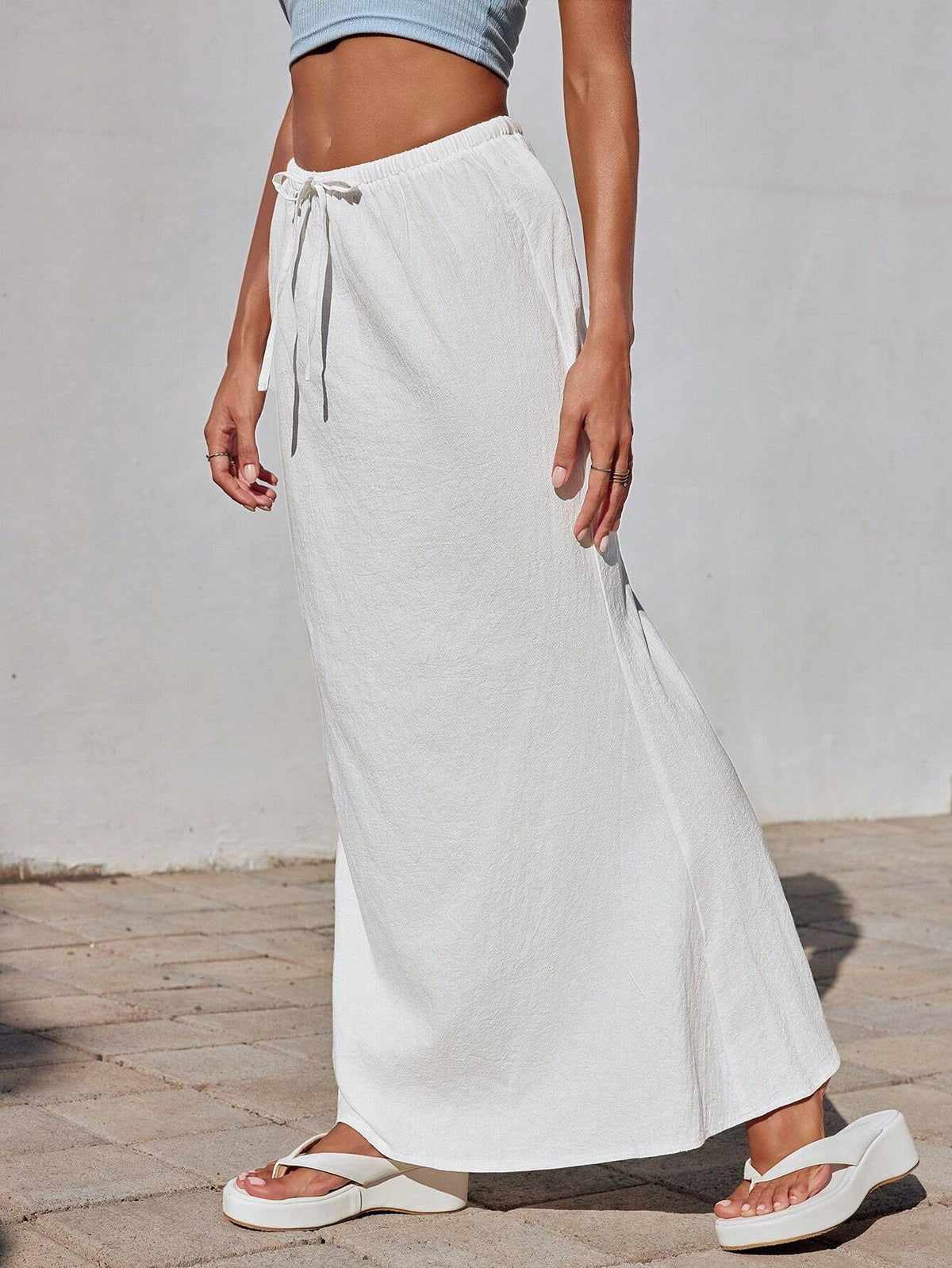 EZwear Spring And Summer Vacation White Cotton And Linen Mermaid Long Skirt