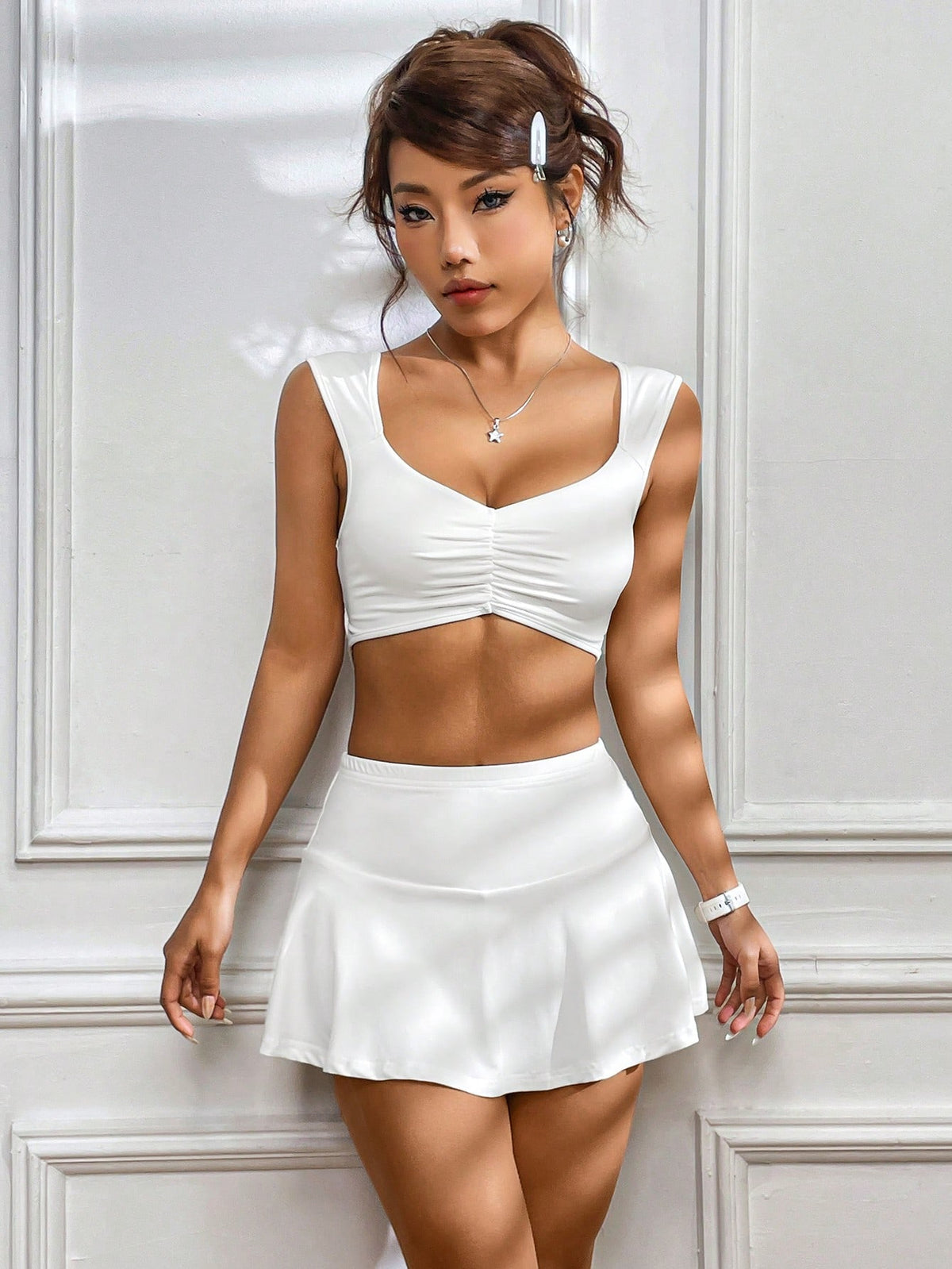 Women'S Cropped Pleated Top And Skorts Set