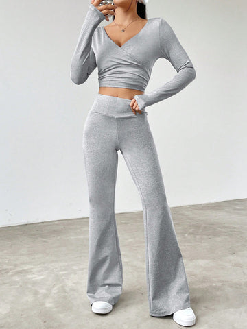 Women'S V-Neck Cropped T-Shirt And Long Pants Set With Pleats