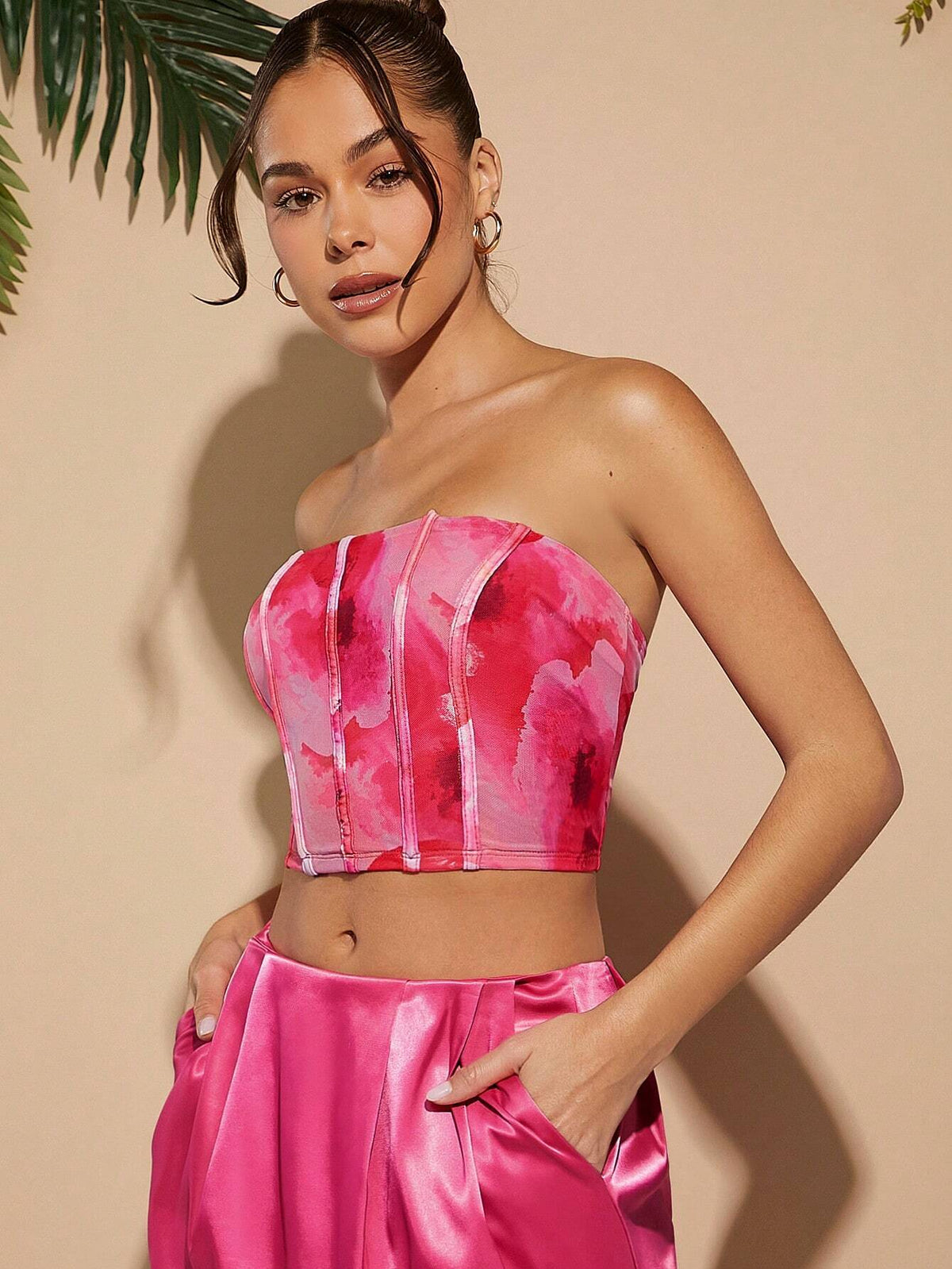 Haute Sexy Floral Print Form Fitted Crop Tube Top For Summer