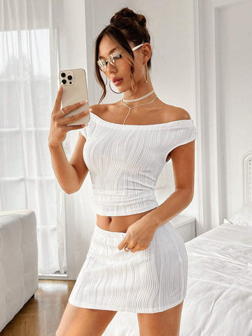 Solid Color Texture Off Shoulder Tight Cropped T-Shirt And Bodycon Bandeau Skirt Set