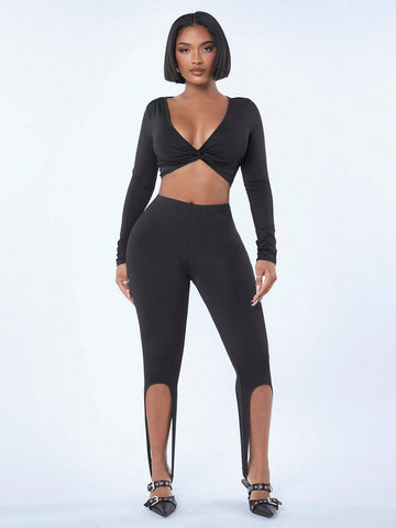 Women'S Cropped Twist Front Top And Capri Leggings Two Piece Set