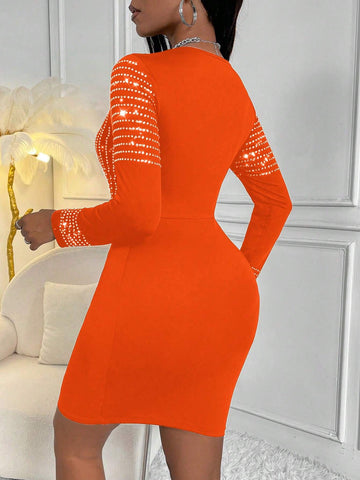 Ladies" Long-Sleeved Bodycon Dress With Hotfix Decoration And V-Neckline Is Suitable For Parties And Gatherings.