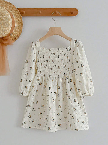 Young Girl Vacation Floral Printed Lantern Sleeve Doll Collar Cute Dress