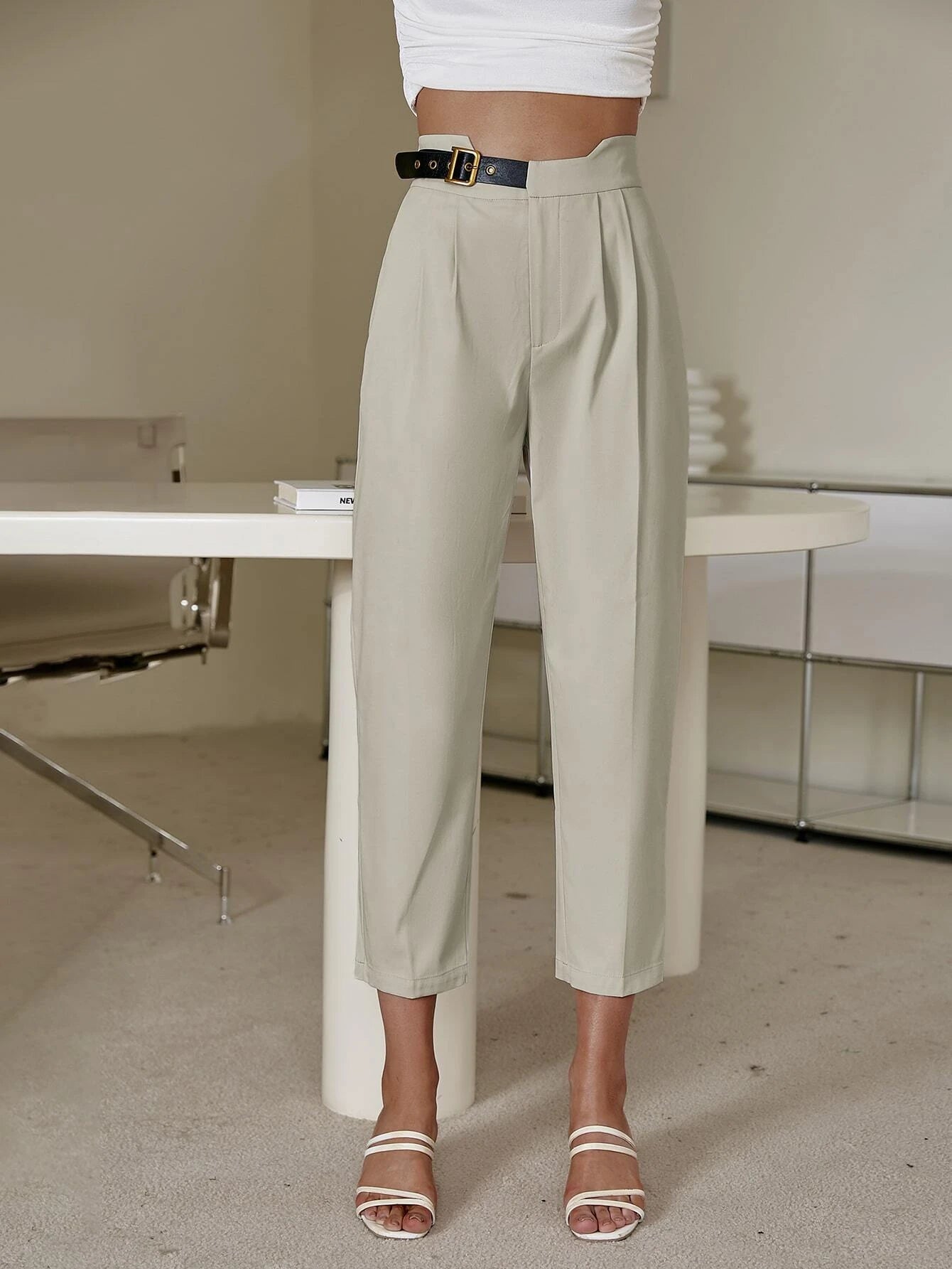 Sollinarry Solid Belted Pants