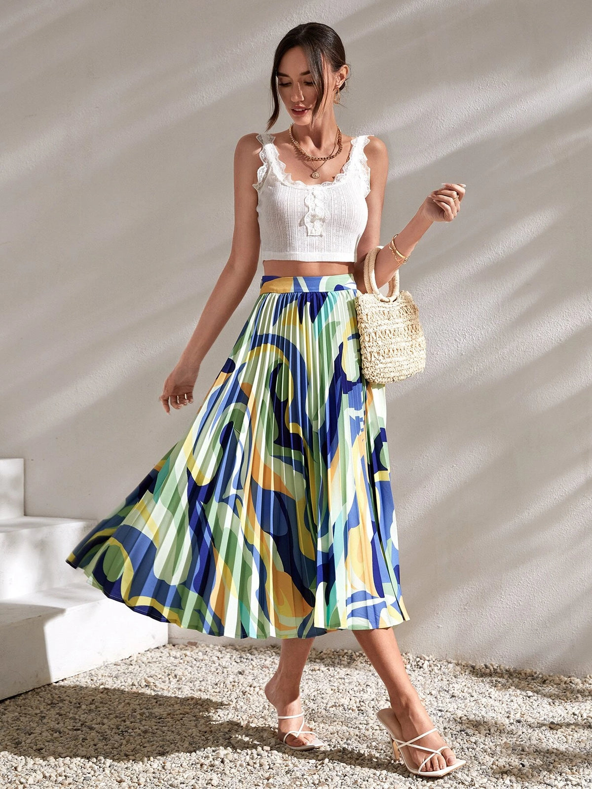 Graphic Print Pleated Skirt