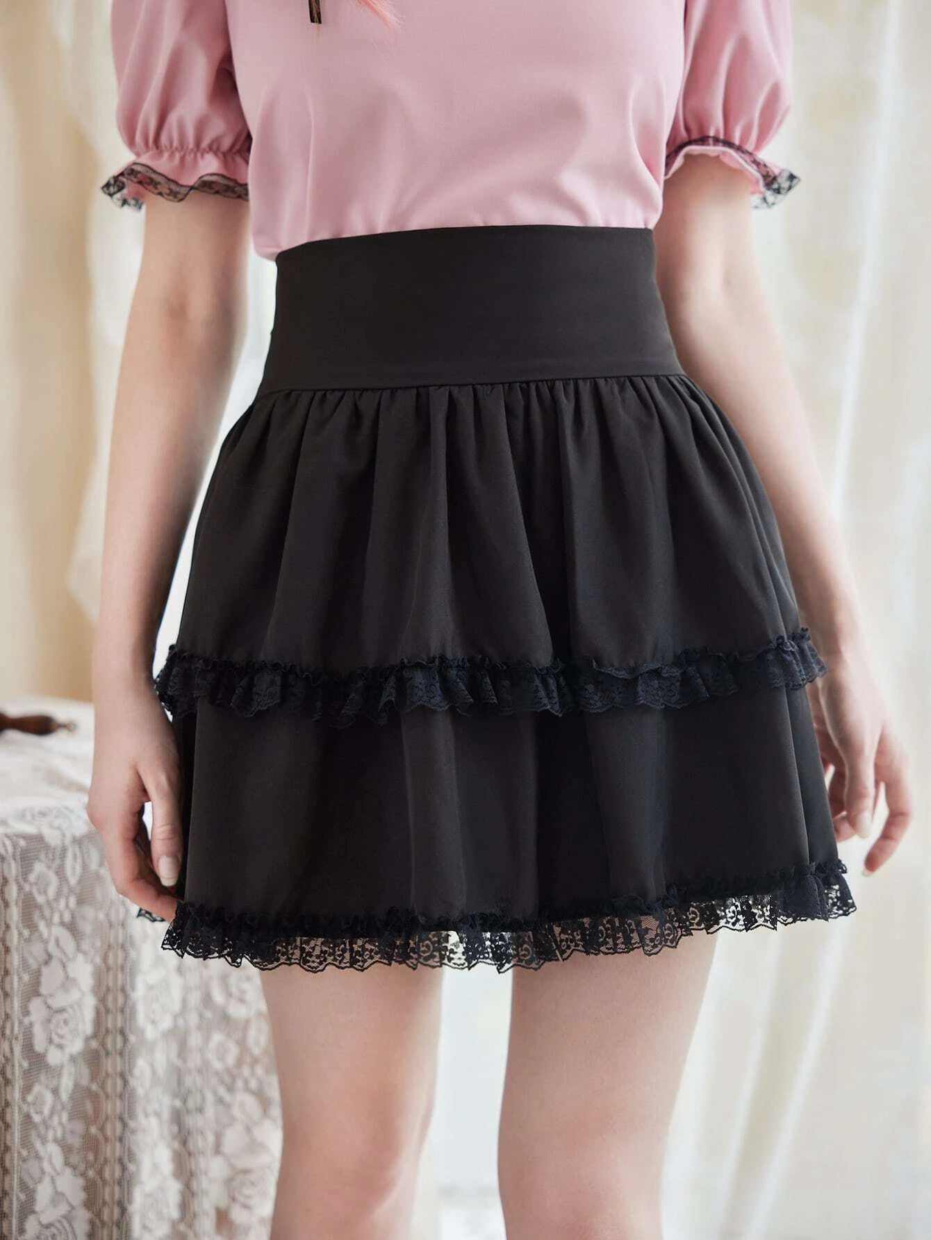 ROMWE Kawaii Solid Frill Contrast Lace Skirt