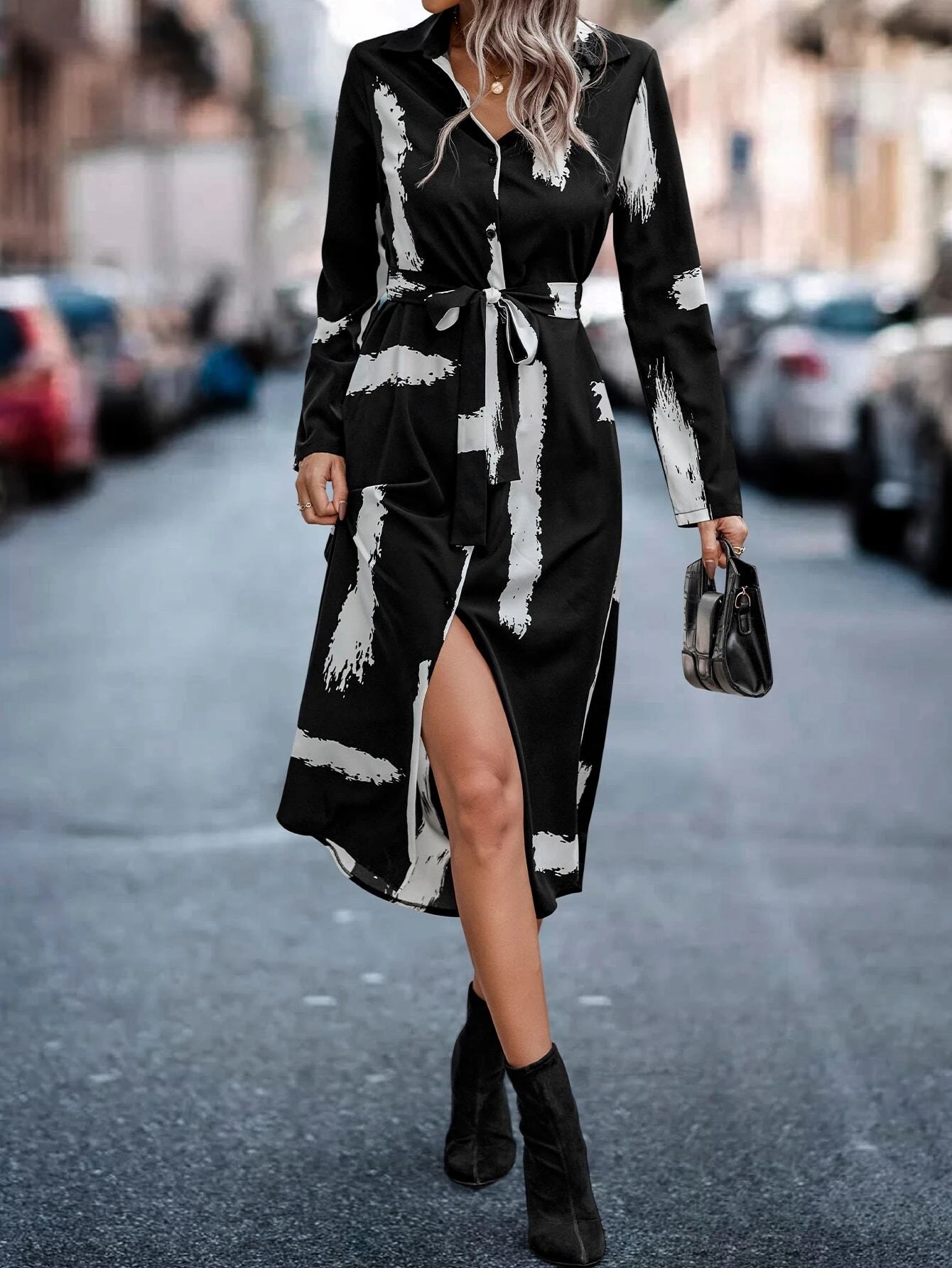 Graphic Print Belted Shirt Dress