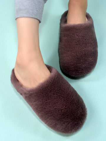Minimalist Fuzzy Bedroom Slippers